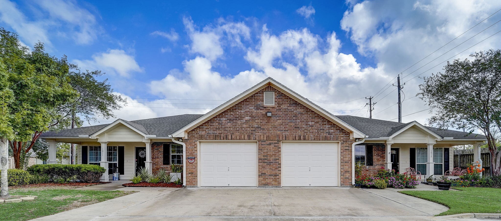 1_web_or_mls_E_Larkspur_St_001